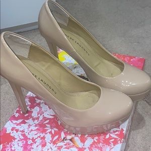 Chinese laundry nude patent pumps size 9
